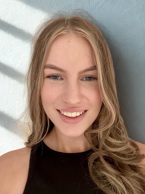 Profile image - Aimee Jodie Bard